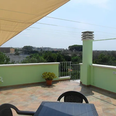 Domus Rose Vakantiehuis Alezio